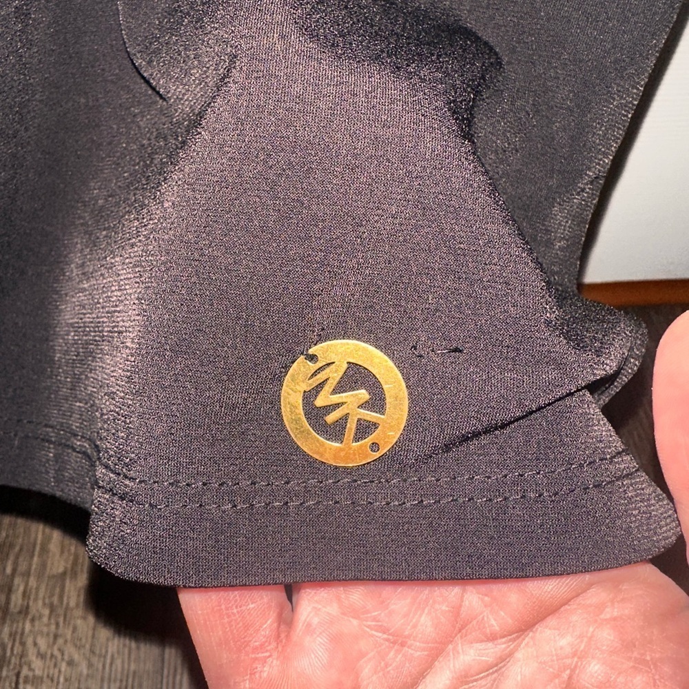 Michael Kors Black Short Sleeve Top with Cut-Out Details - Picture 4 of 4